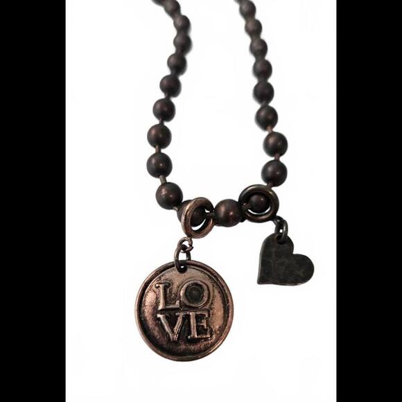 Charming 'LOVE' Necklace with Heart Pendant - Picture 1 of 5